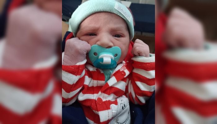 Nacimiento: ¡bienvenido, Demir!