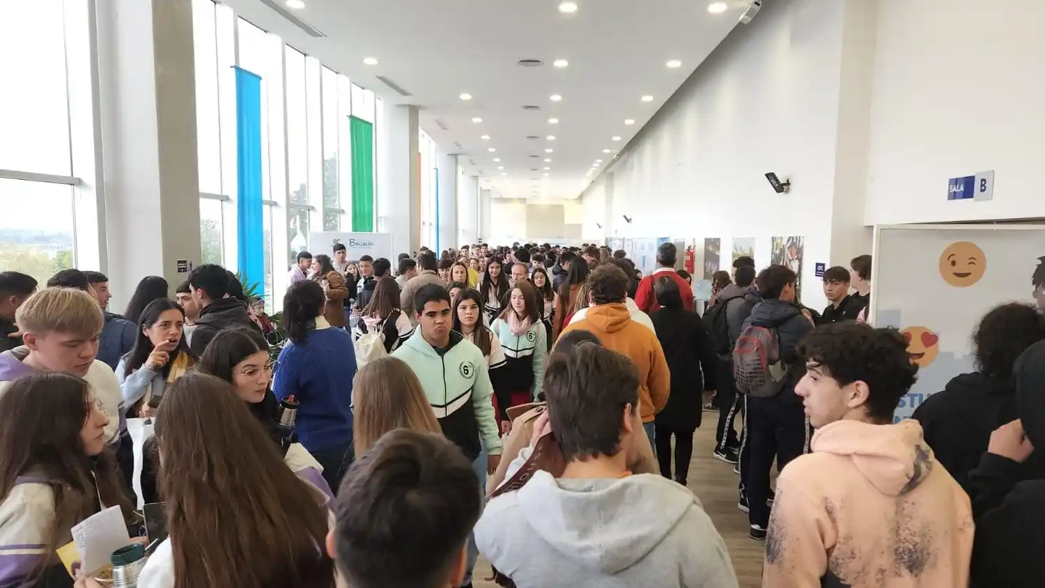 Bordet anunció el incremento de becas para 45 mil estudiantes entrerrianos
