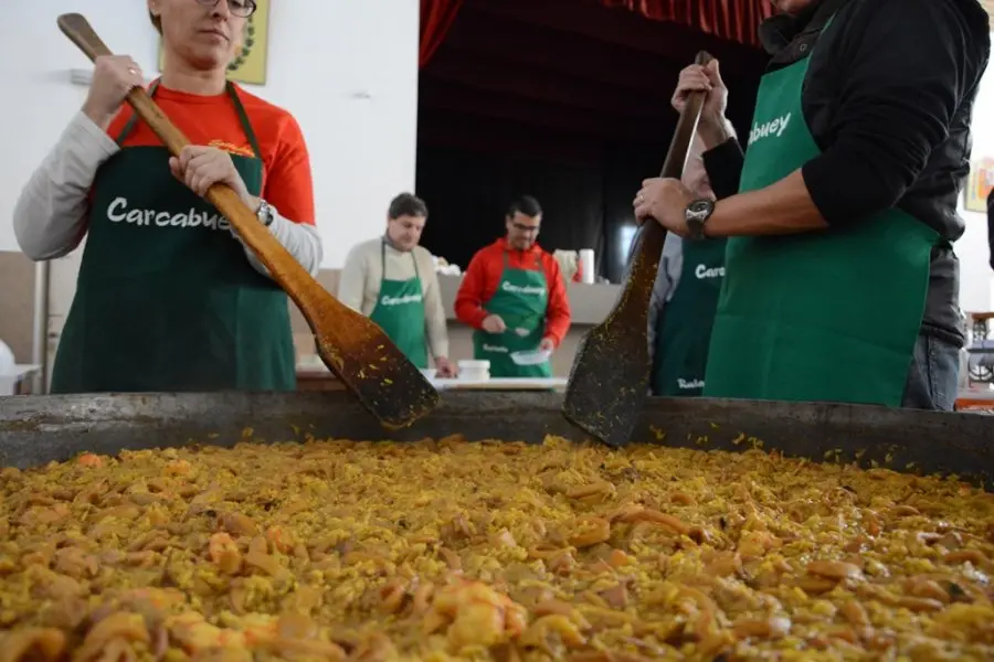 La paella de la Sociedad Española: una tradición que atraviesa el tiempo