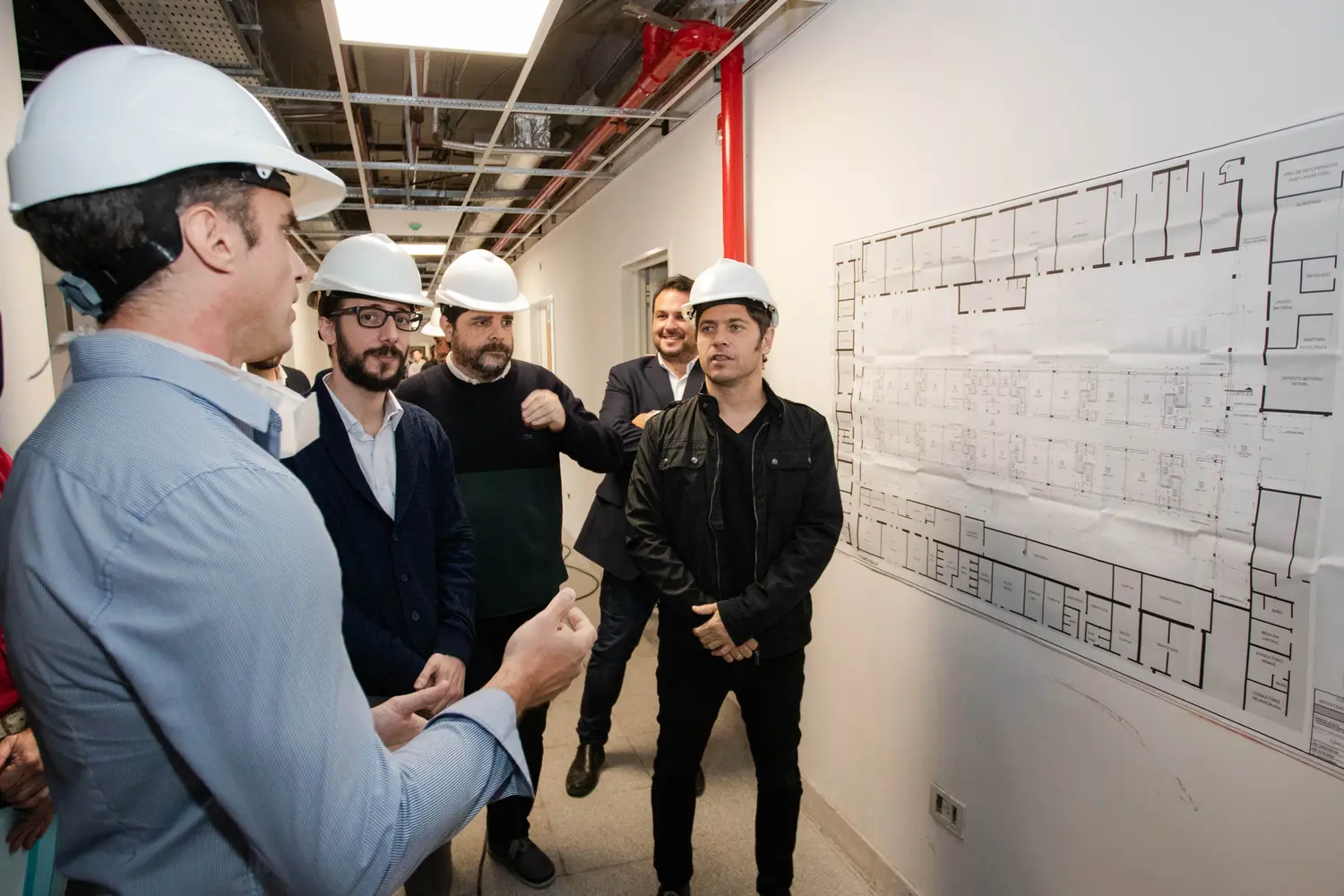 Kicillof recorrió una nueva terapia intensiva y obras en hospitales de San Martín
