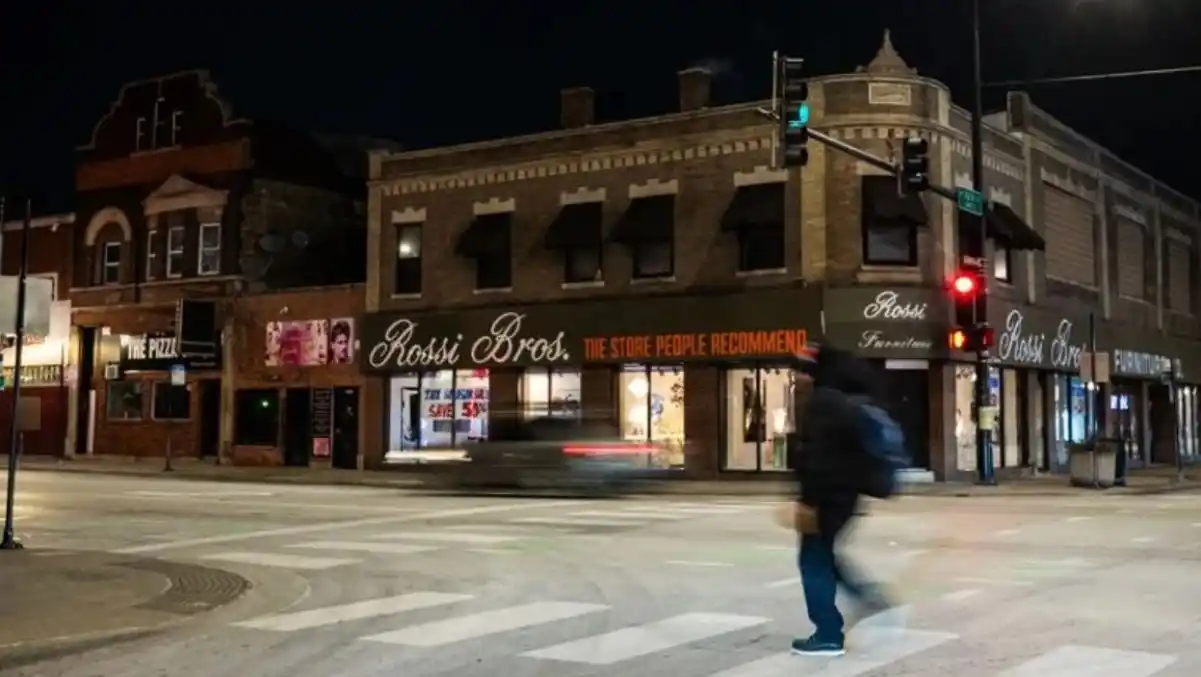 SIN SIQUIERA ESPABILAR, Trump lanza operación en Chicago para facilitar el ARRESTO DE INMIGRANTES