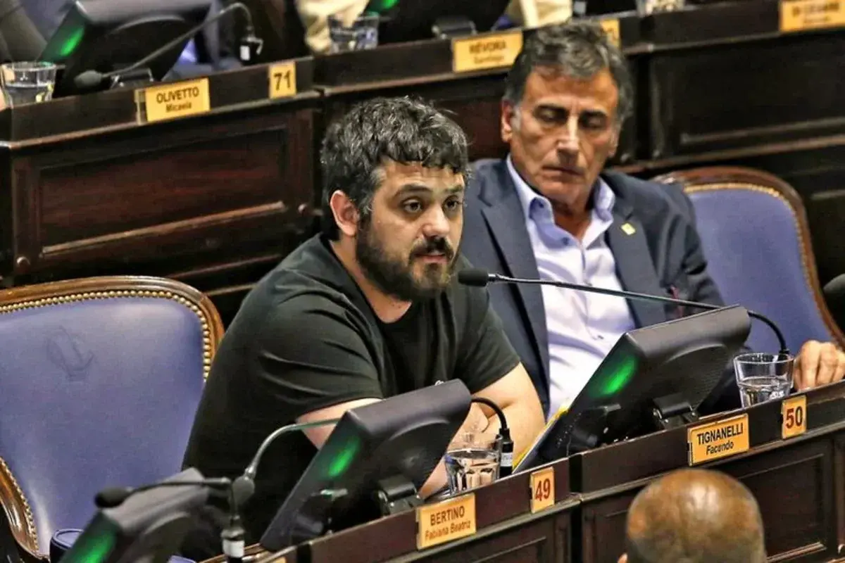 La iniciativa fue impulsada por el presidente del bloque peronista en la Cámara de Diputados bonaerense,Facundo Tignanelli.