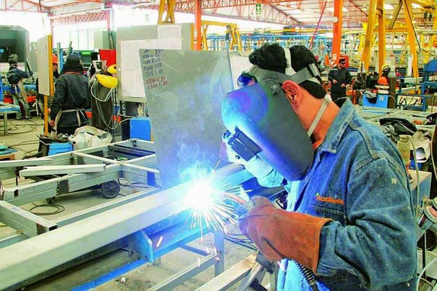 Alerta en la industria: según relevamiento
el sector experimentó un nuevo retroceso