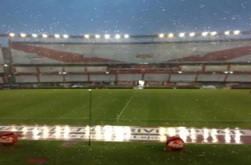 Por la lluvia se suspendió River-Estudiantes