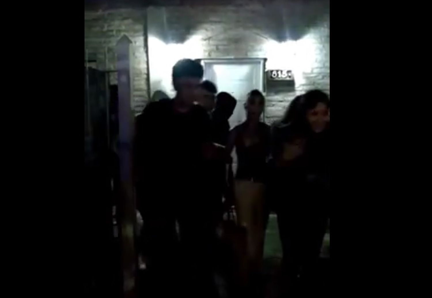 Clausuraron dos fiestas clandestinas en la madrugada del sábado