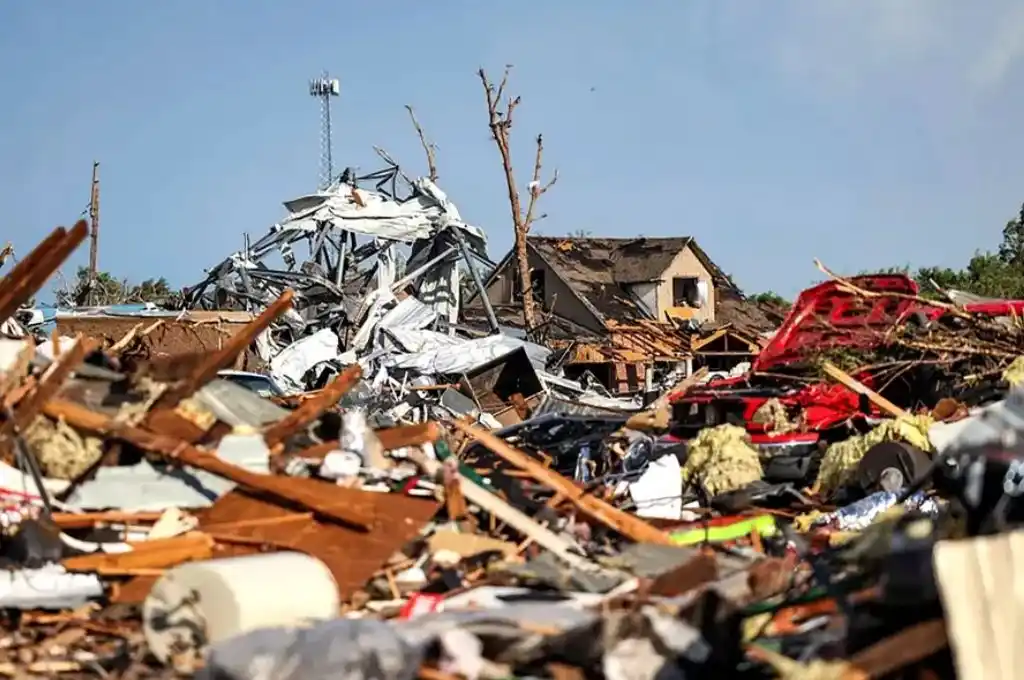 Video: un poderoso tornado deja cuatro muertos y decenas de heridos en Texas