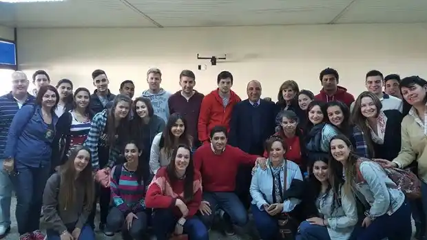 Alumnos del Centro Regional Gualeguaychú visitaron la Aduana de Paso de los Libres