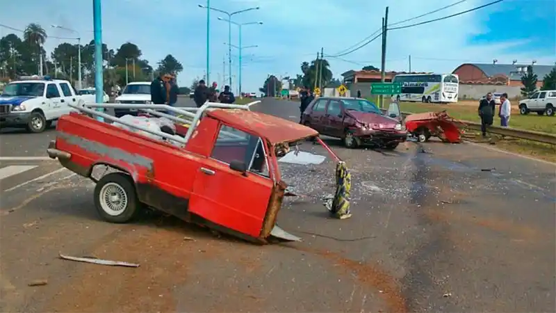 El conductor de la camioneta evoluciona favorablemente 
