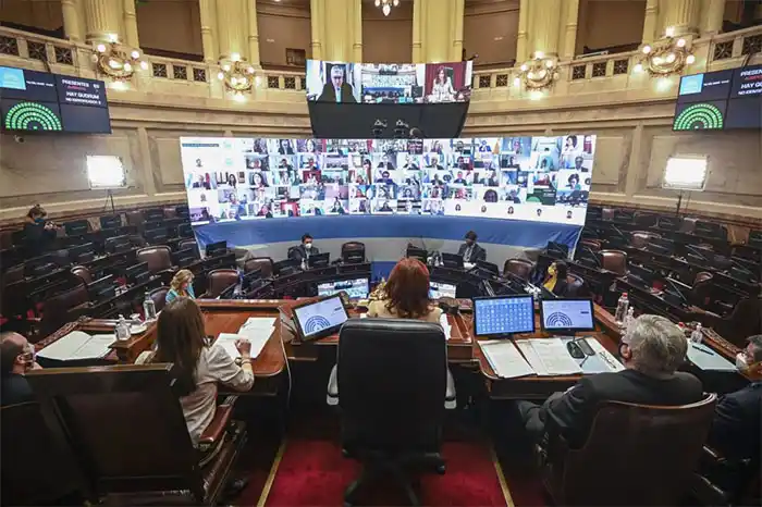 Se aprobó la remoción de los jueces que investigan a Cristina