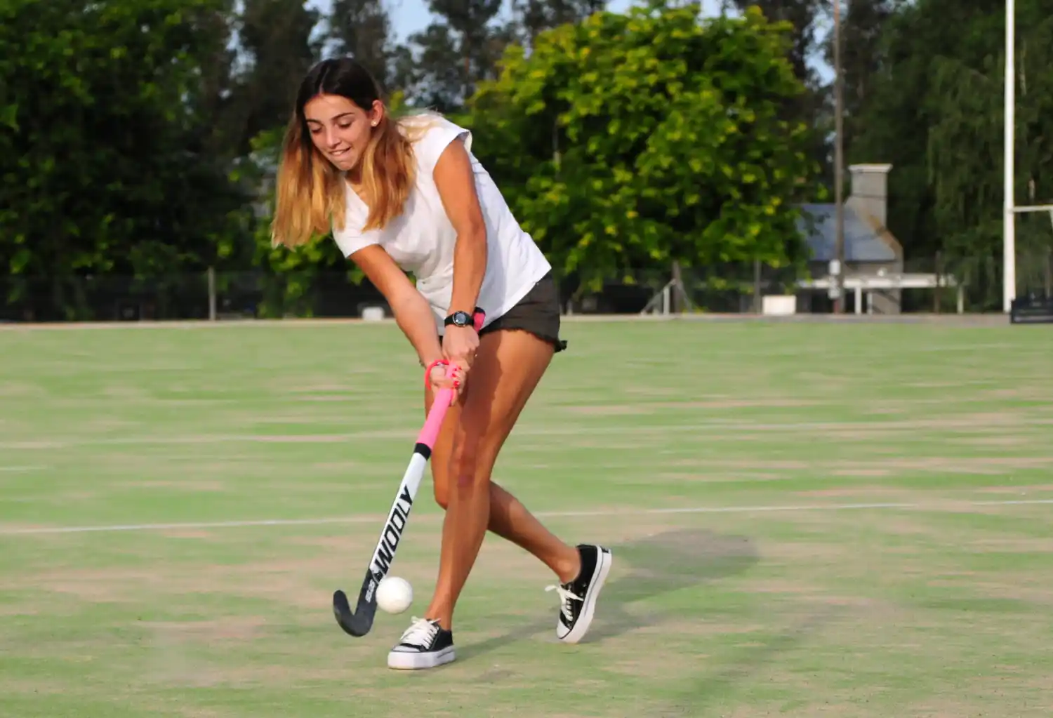 Brisa Bruggesser se suma a la concentración de Las Leonas