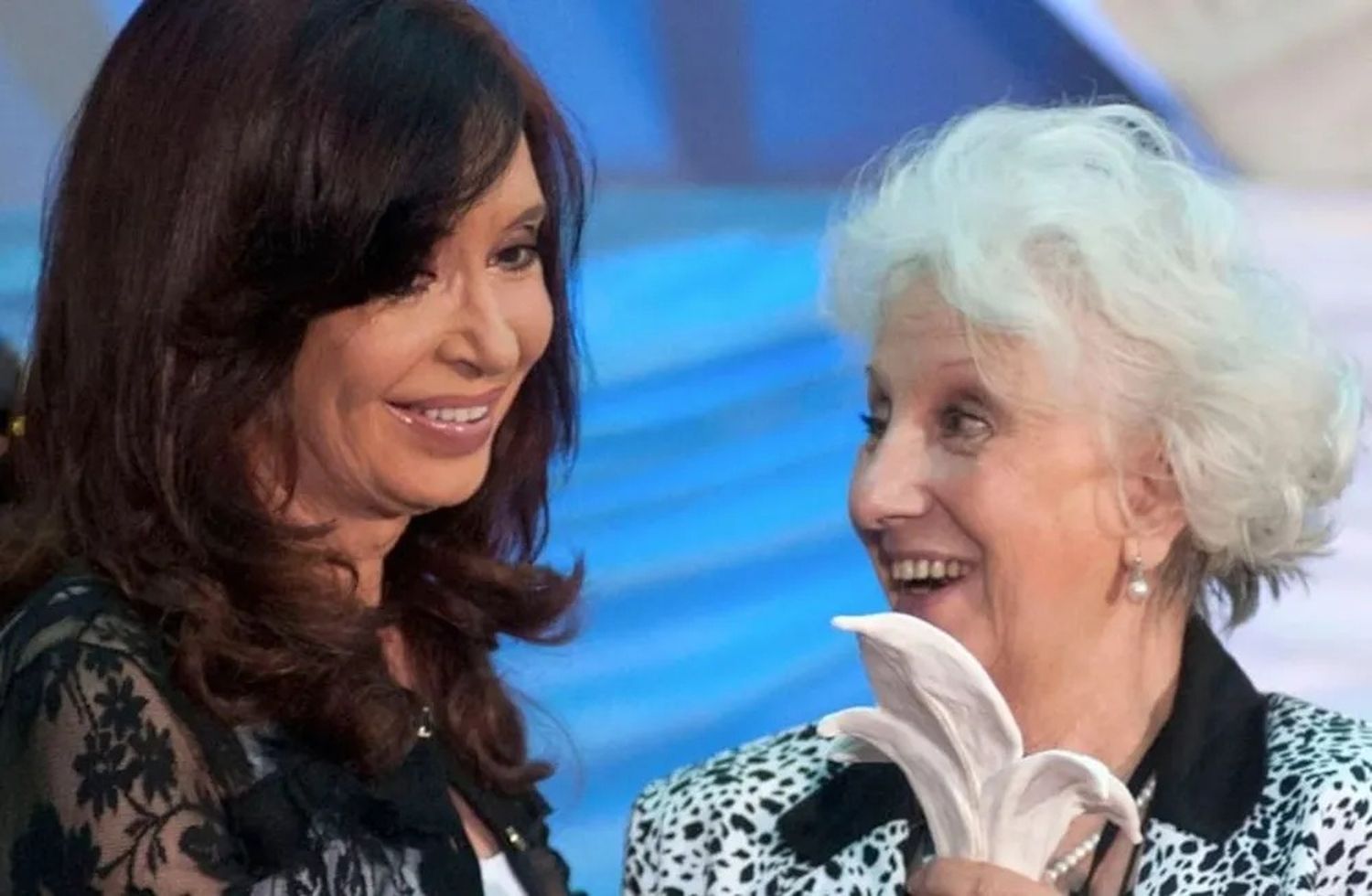 Cristina Fernández y Estela de Carlotto