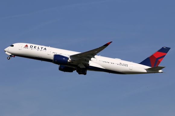 Apenas dos segundos de turbulencia severa bastaron para provocar graves heridas en un vuelo