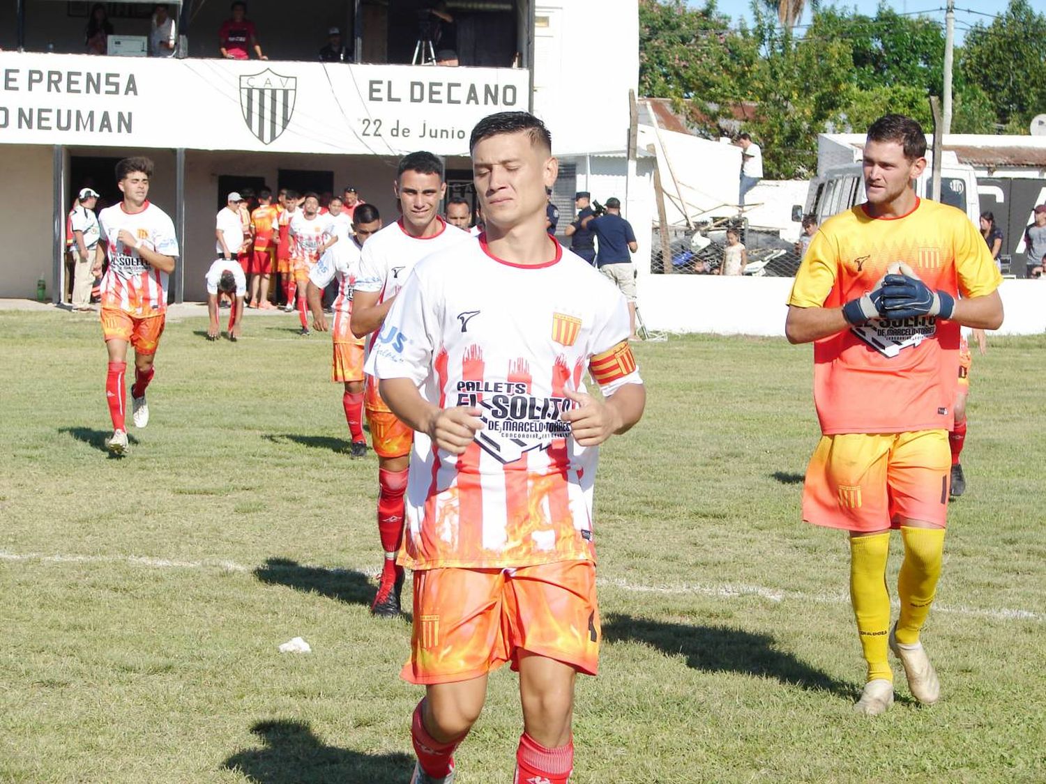 Unión de Villa Jardín frente a Neuquén y Ferro con Gimnasia de la �SHistórica⬝