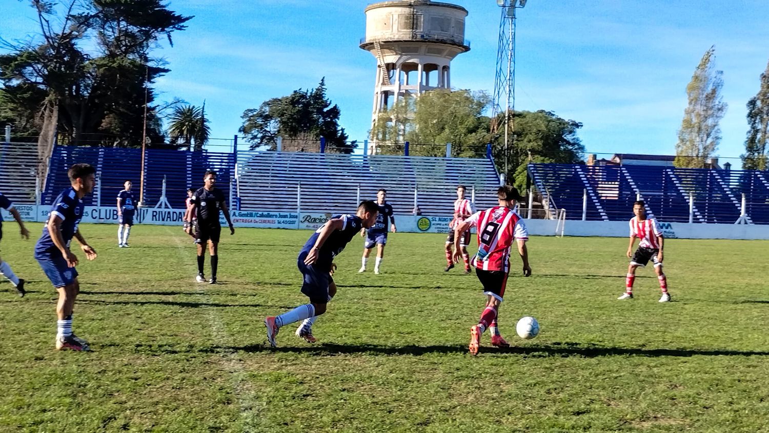 Rivadavia y Huracán. Clásico en el Estadio Panamericano
