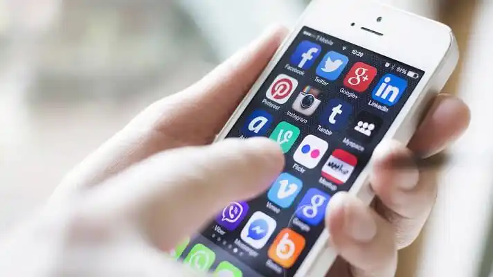 ¡ALERTA! Adolescente de 14 años se quita la vida en Caracas: «la guiaron» en «un reto» por redes sociales