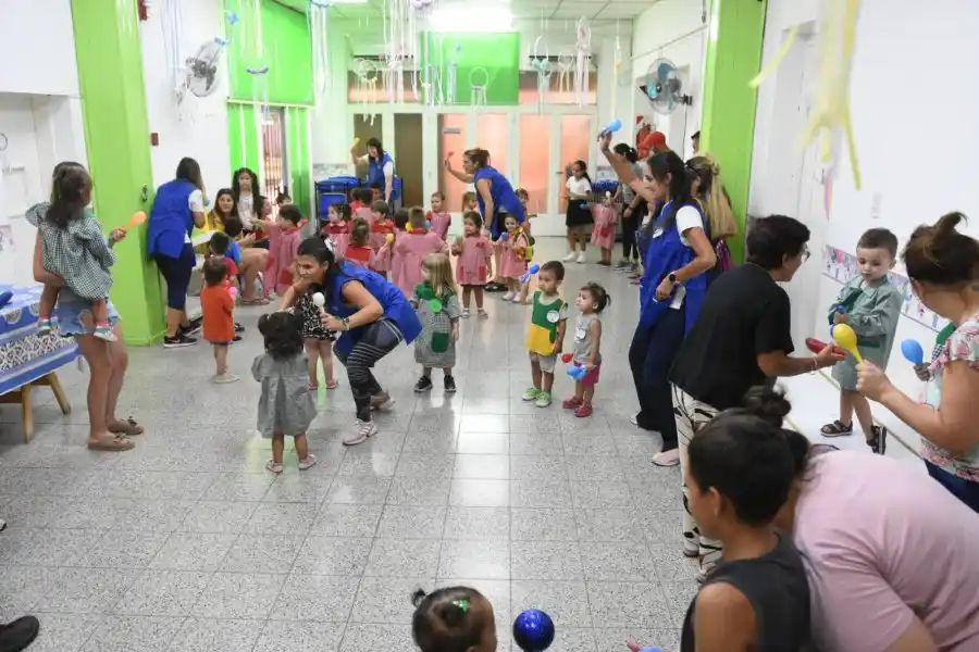 Un total de 200 nuevos ingresantes iniciaron el ciclo lectivo en los jardines municipales