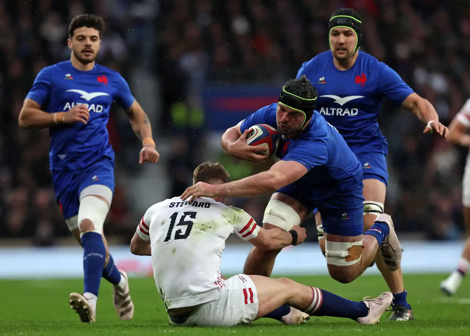 Francia aplastó a Inglaterra.