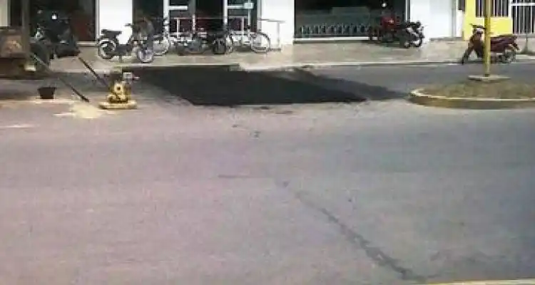 Construyen mesetas para facilitar el tránsito peatonal