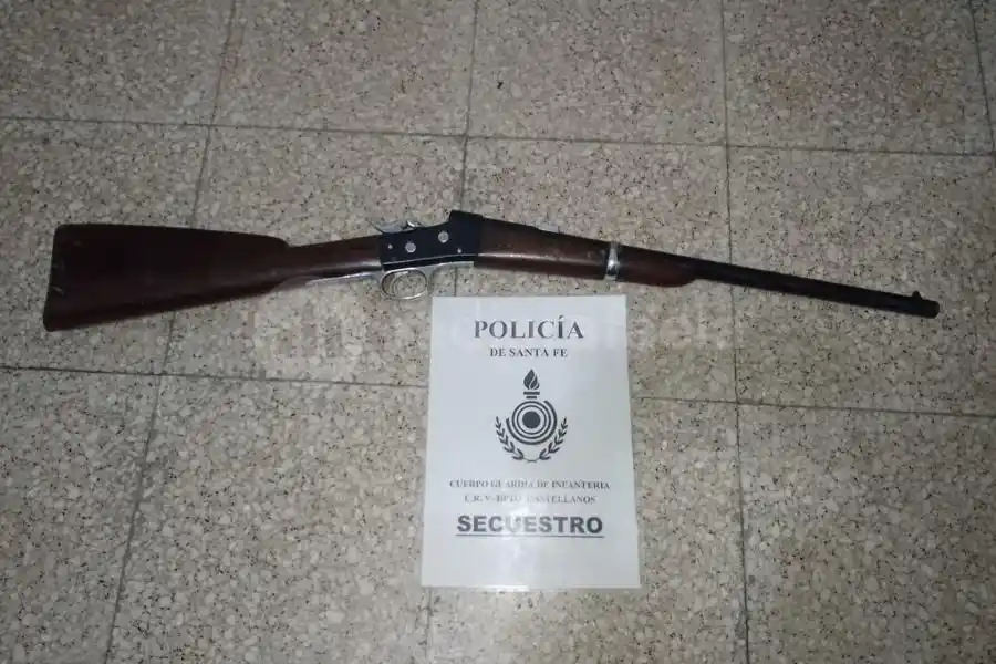 Con escopeta en mano amenazaba a sus vecinos: terminó en la alcaidía