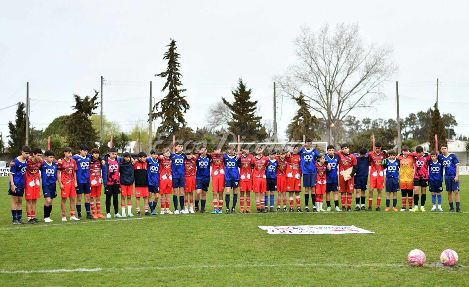 Formados para recordar la figura del juvenil sancayetanense