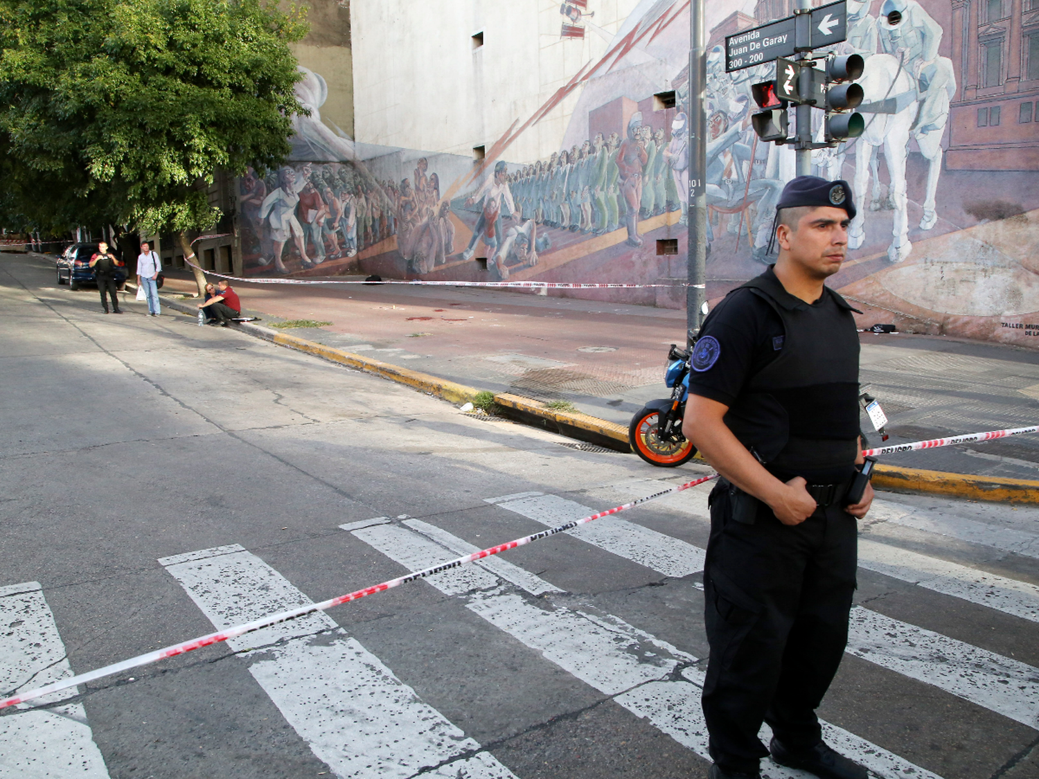 Un policía murió y otro resultó herido en un tiroteo en San Telmo 