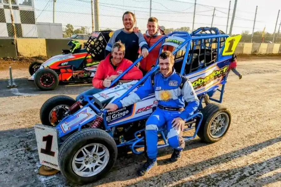 El Midgets Show and Power puede definirse en Vila
