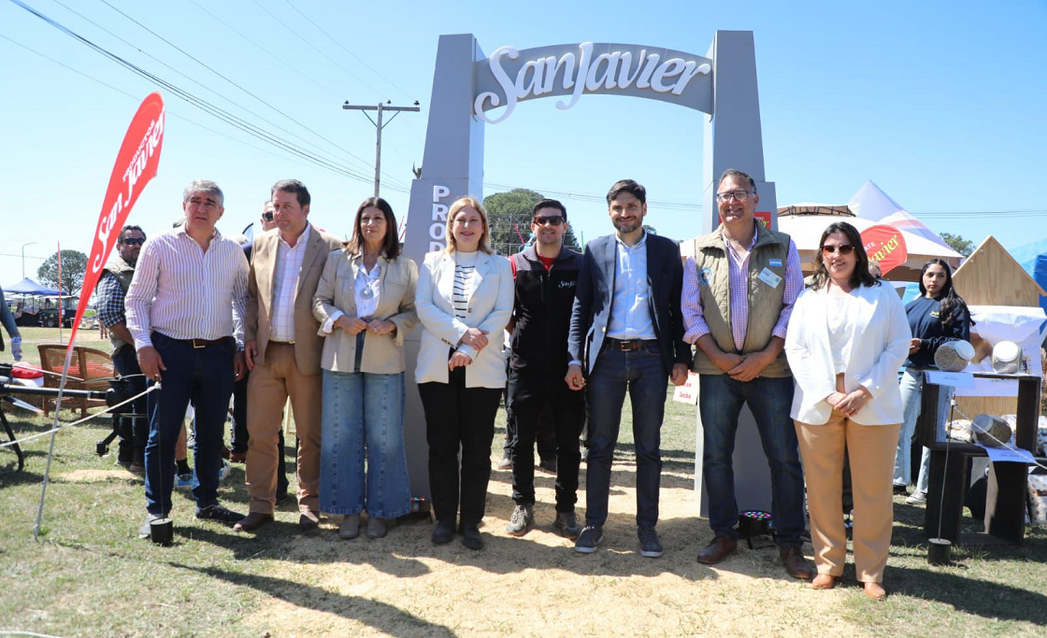 El gobernador Maximiliano Pullaro participó el domingo de la inauguración oficial de la 37ª edición de la Expo Rural de la ciudad de San Javier.