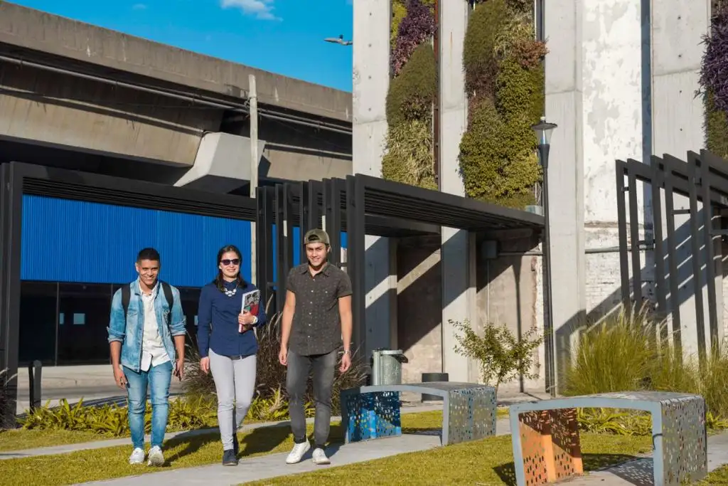 Junto a la Unicen, la ciudad de Buenos Aires lanzó 50 becas de intercambio para estudiantes
