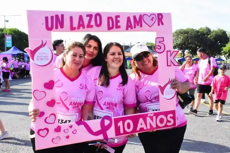 Gran participación en la tradicional 
Maratón Rosa en la costanera de la ciudad