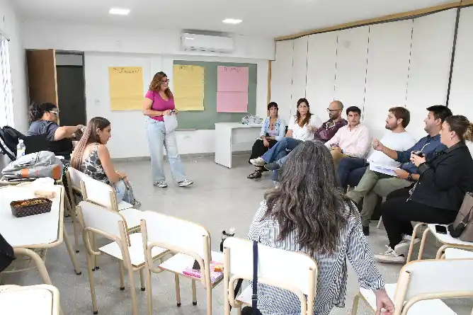 Convocatoria del Ejecutivo a concejales para trabajar en los pliegos de futuras concesiones municipales