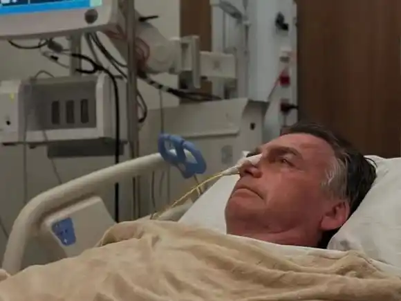 Bolsonaro con nuevas complicaciones de salud tras su última cirugía intestinal