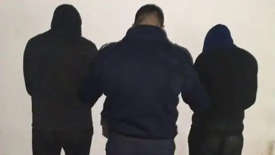 Los aprehendidos, de 19 y 23 años, fueron imputados por el delito de Robo en Grado de Tentativa.