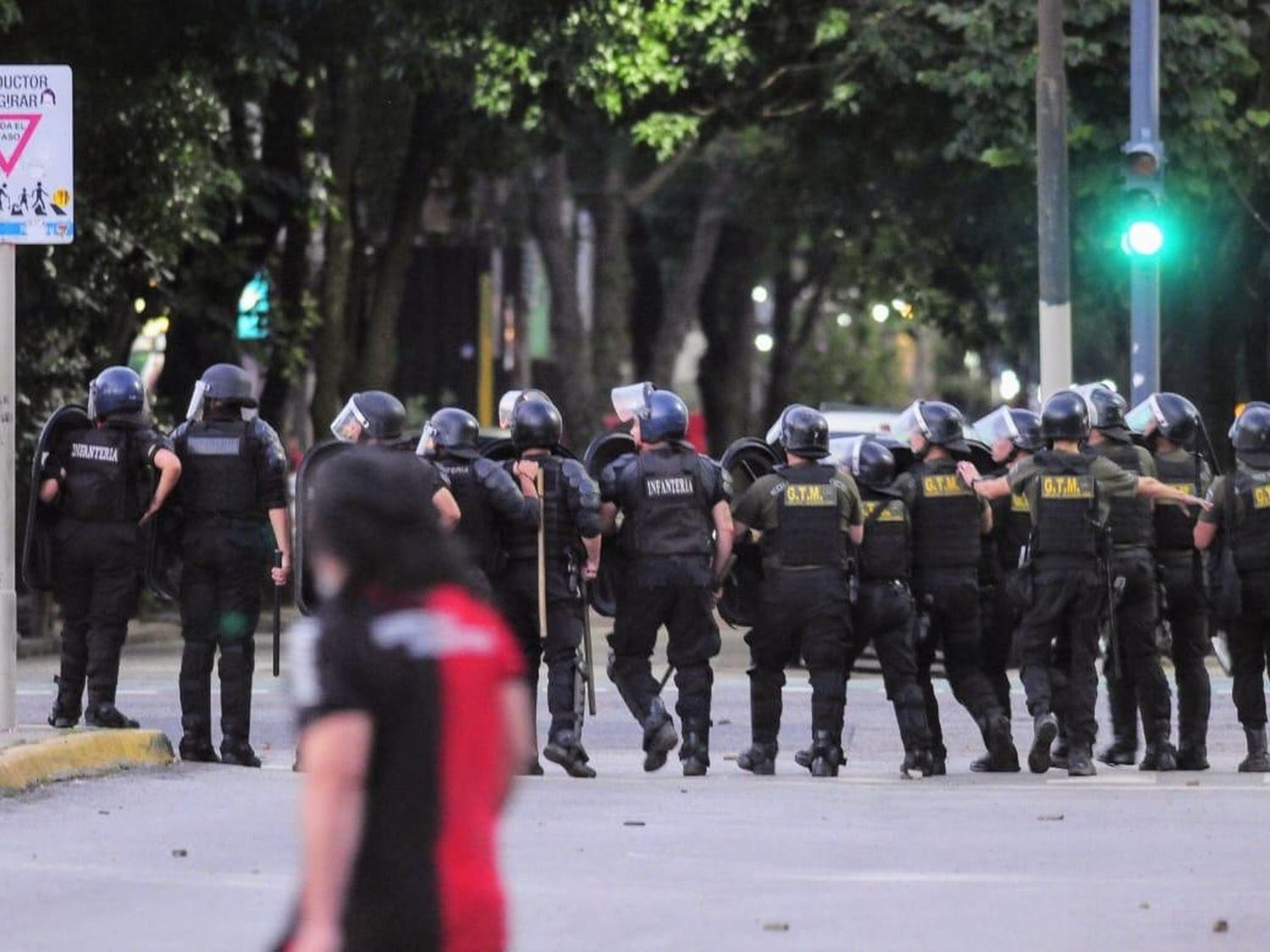 Se desataron incidentes en el parque Independencia tras la derrota de Newell's