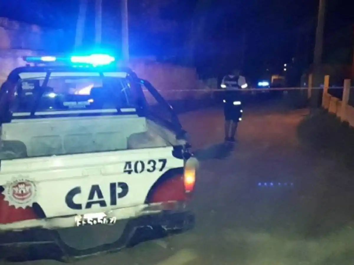 Asesinó a puñaladas a su ex delante de su beba en La Falda
