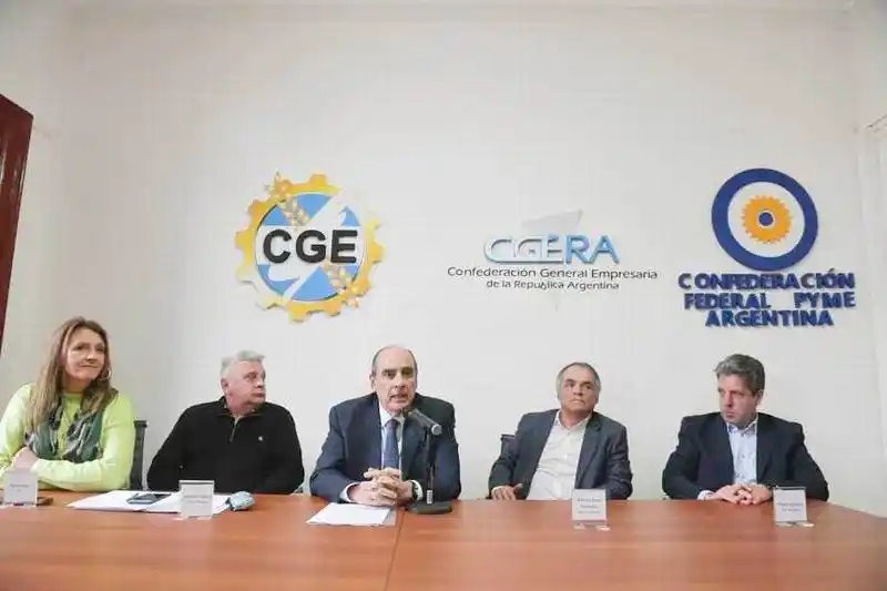 Formosa, en reunión de entidades gremiales 
empresarias con el jefe de Gabinete