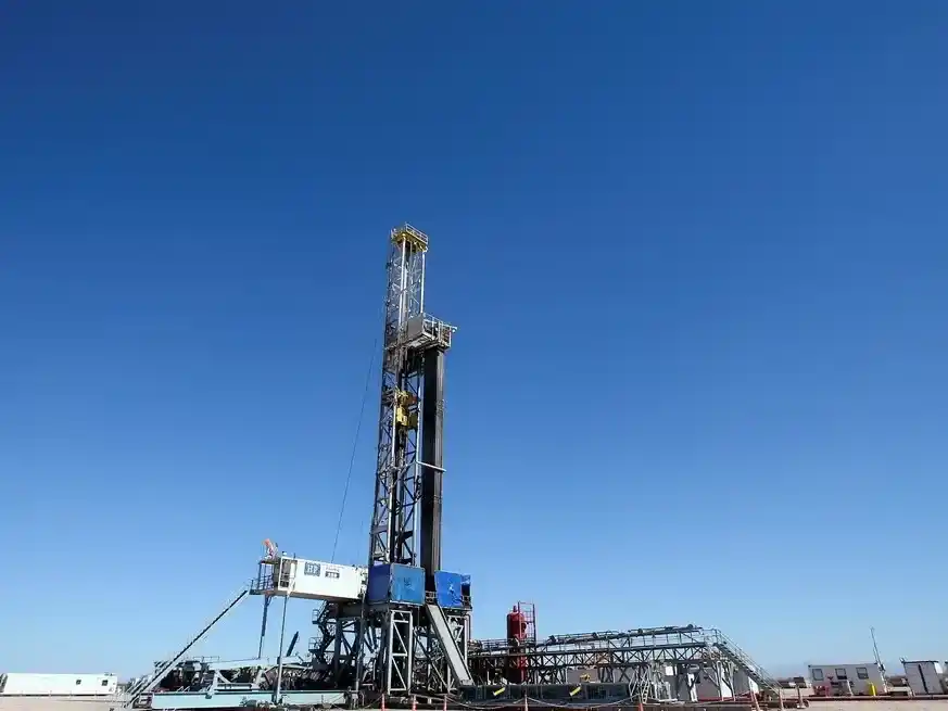 Vaca Muerta frente al mundo: oportunidades y límites en un escenario energético convulsionado.