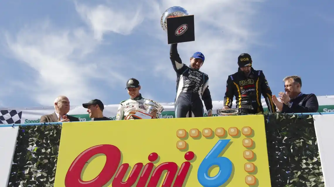 Lifschitz presenció la Carrera del Millón y entregó aportes para en el autódromo