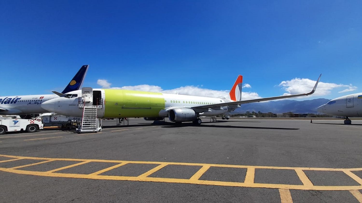 COOPESA concluye su primera conversión de un Boeing 737-800BCF, que operará para Gol y Mercado Livre