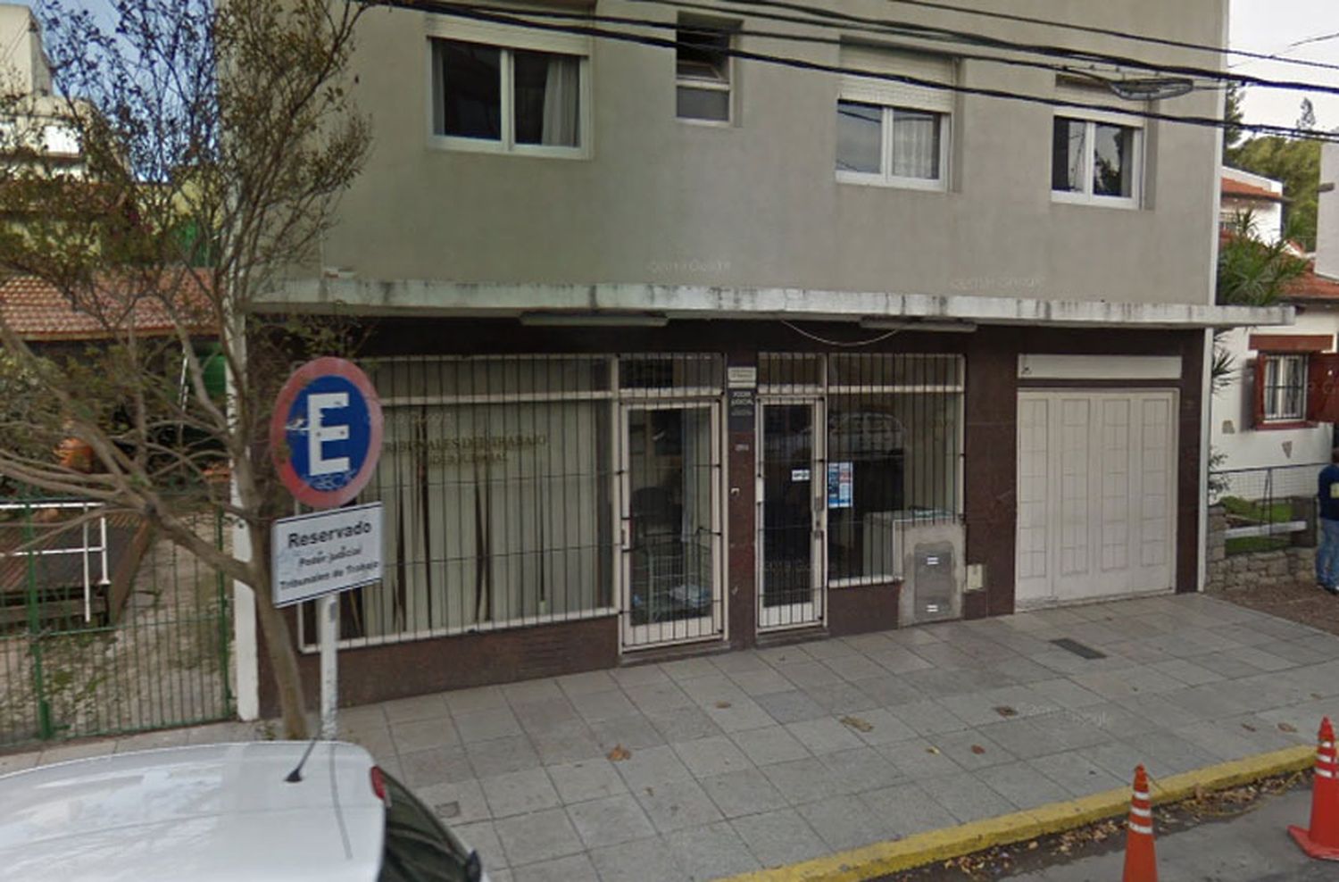 "Al borde de la tragedia": denuncian fallas en el ascensor del Fuero Laboral 