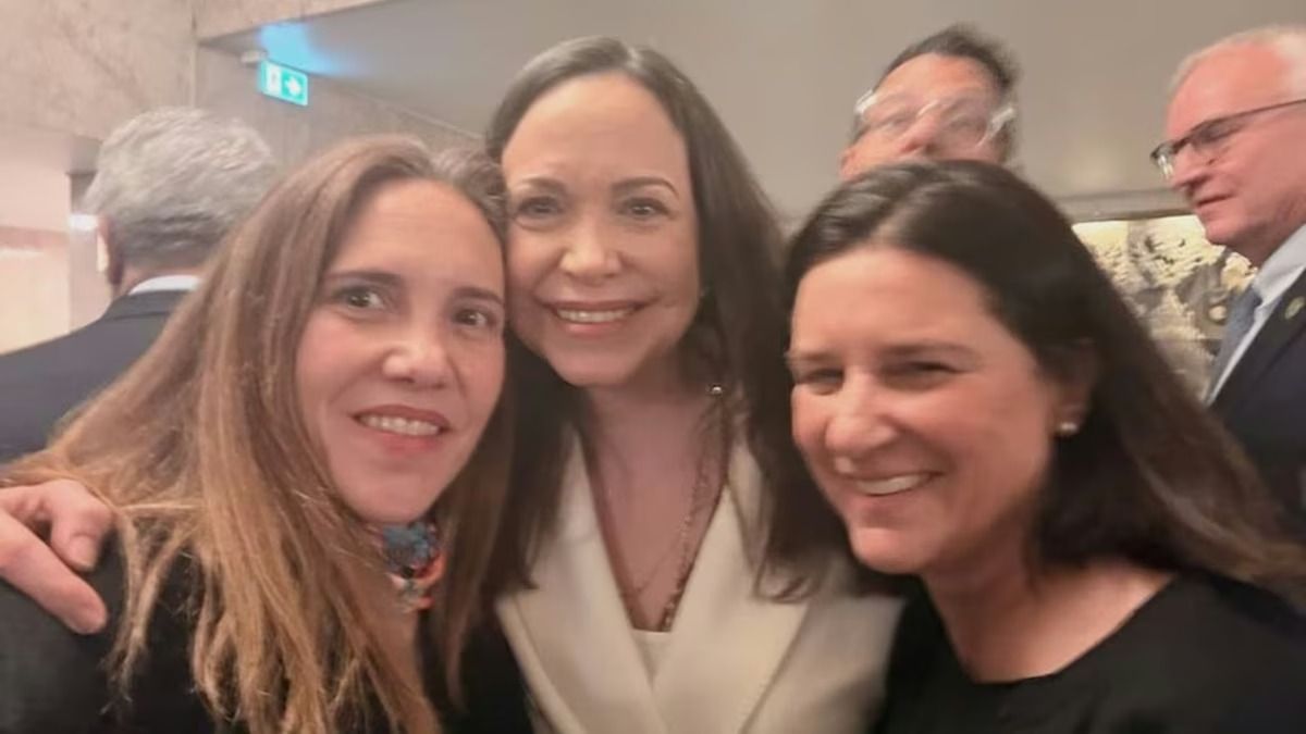 La hija de María Corina Machado habló del reencuentro con su madre en Oslo.