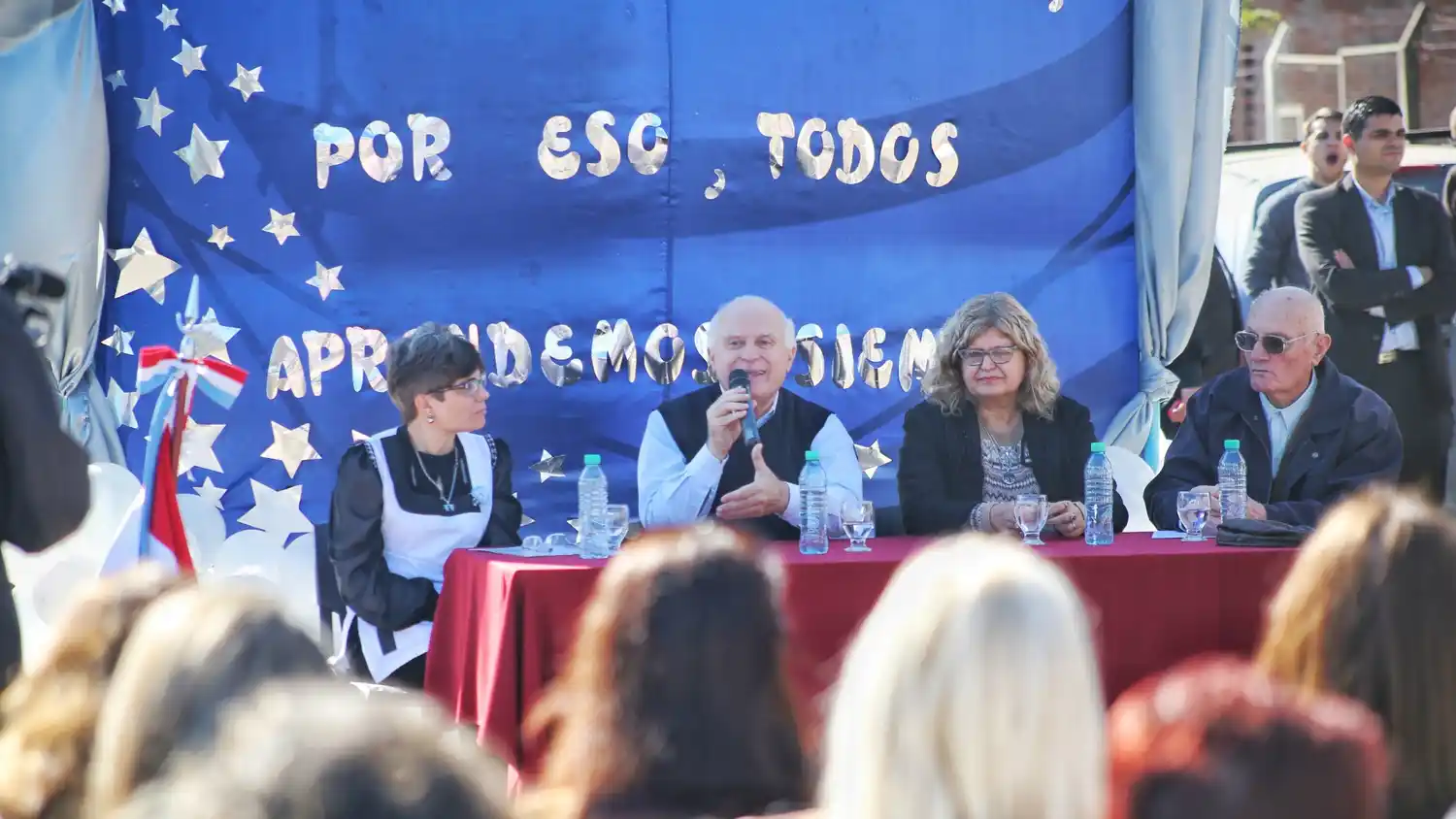 Lifschitz participó del acto por el centenario de la escuela Las Heras