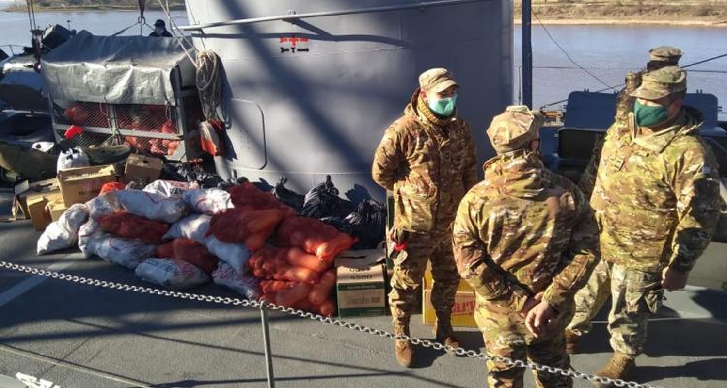Coronavirus: La Armada Argentina asiste a isleños con mercadería de la Municipalidad e insumos sanitarios