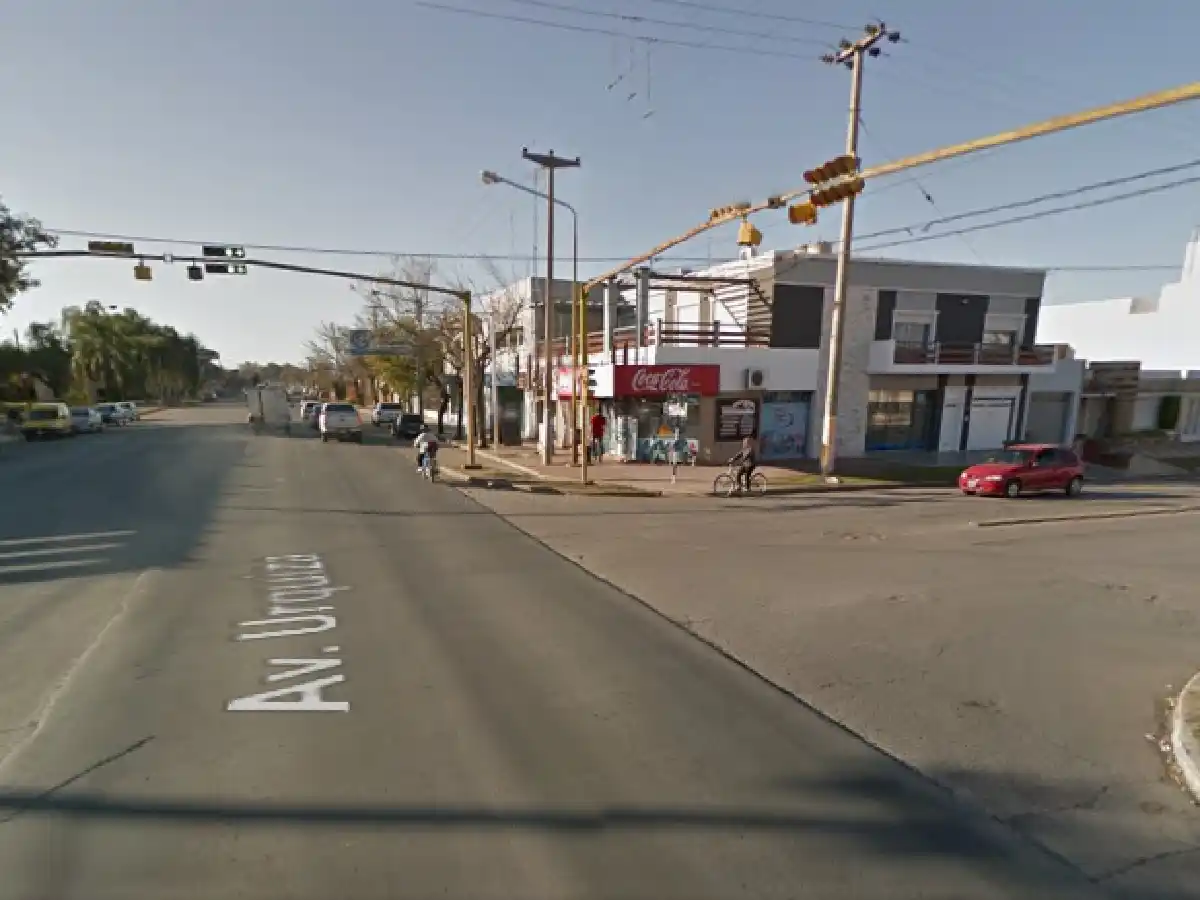 Se le salió la rueda trasera de la camioneta mientras circulaba