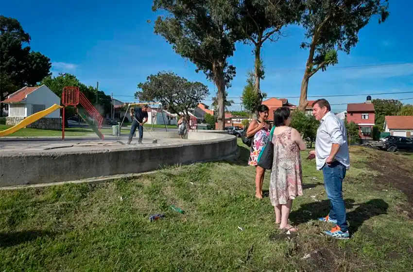 Reparación y limpieza en las calles del puerto