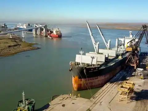 La UIA expresó sus dudas sobre la licitación de la hidrovía y pidió inversiones en infraestructura