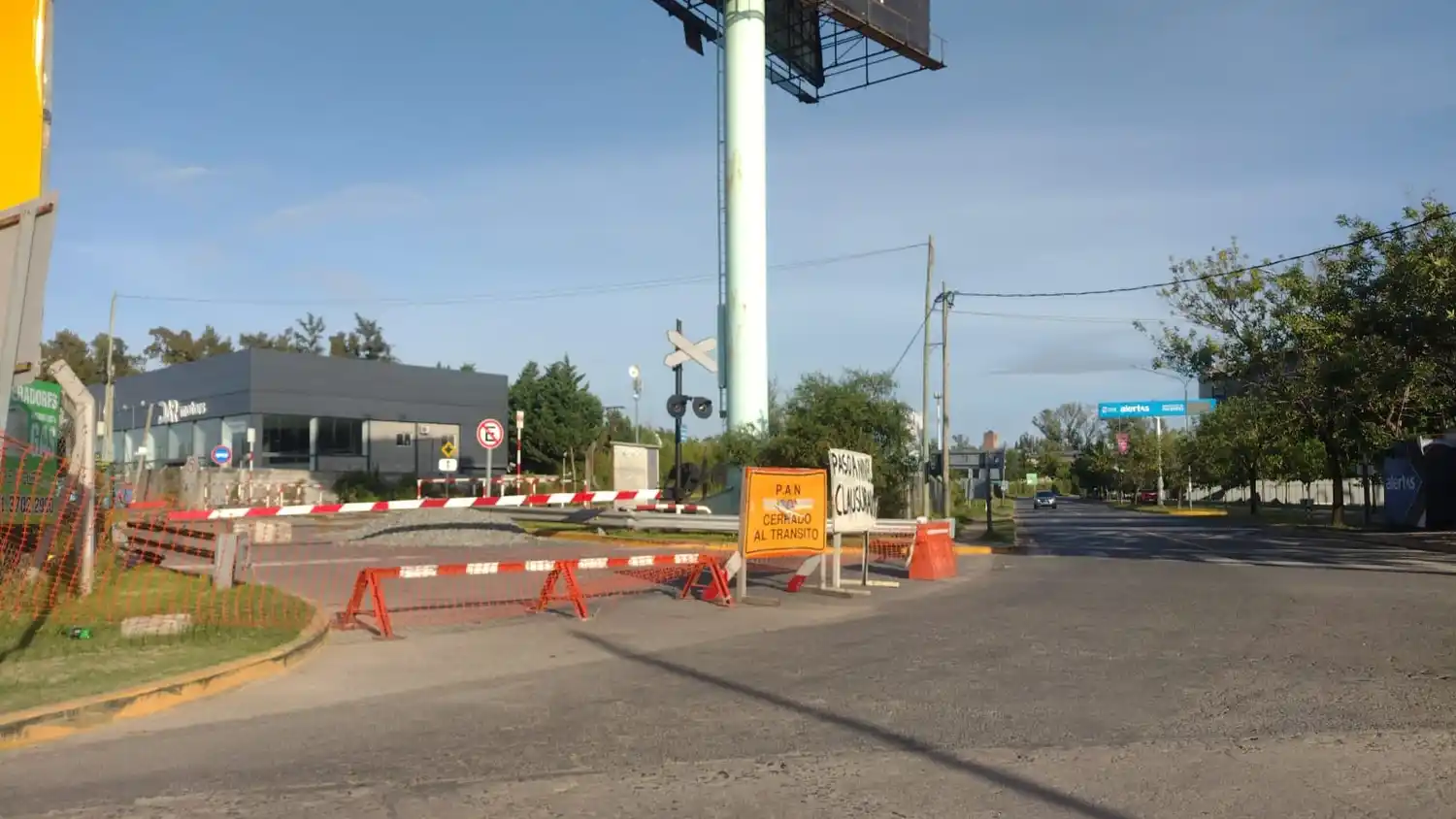 Conductores deberán realizar desvíos en la zona.