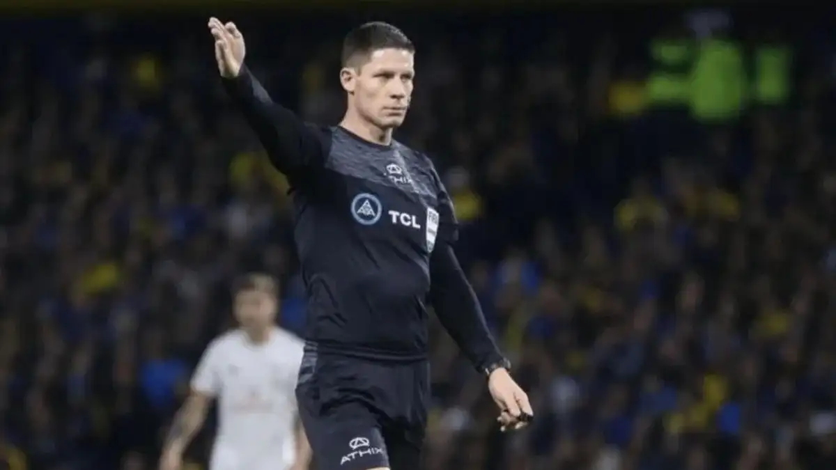 Ramírez dirigirá el partido del domingo.