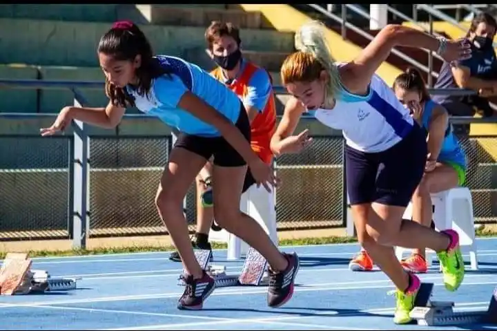 No importa cuán grande sean los obstáculos, con determinación y esfuerzo siempre se puede !!