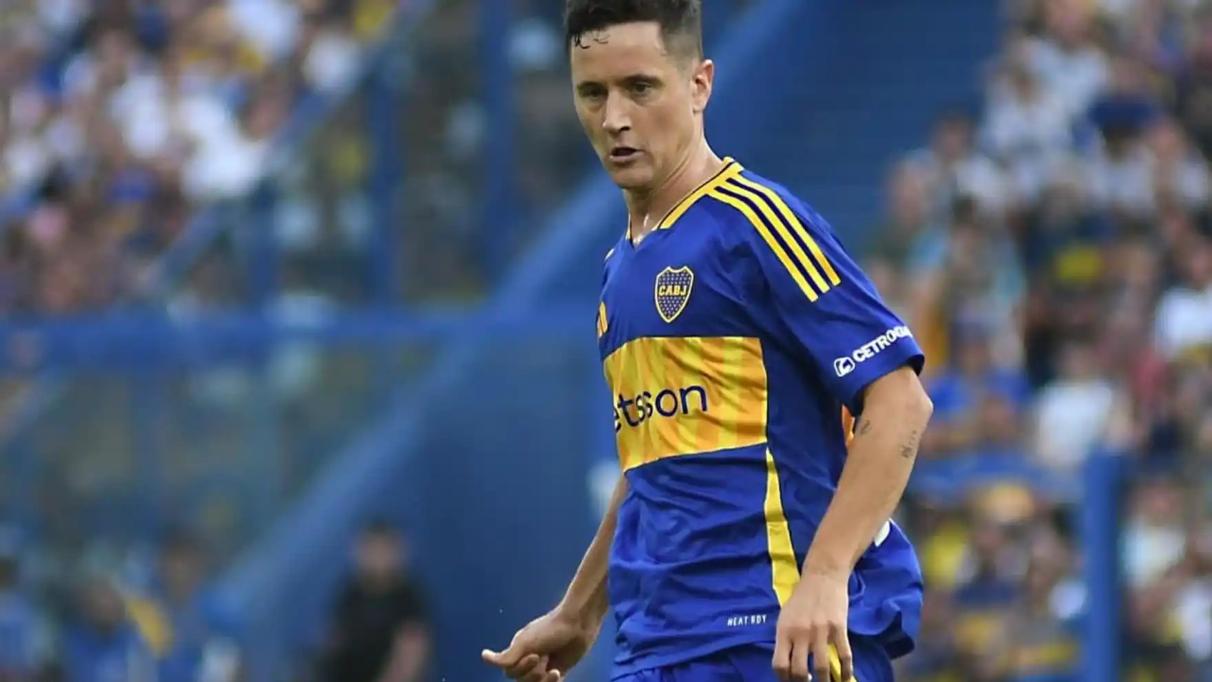 Quién será el reemplazante de Paredes en Boca ante Barracas