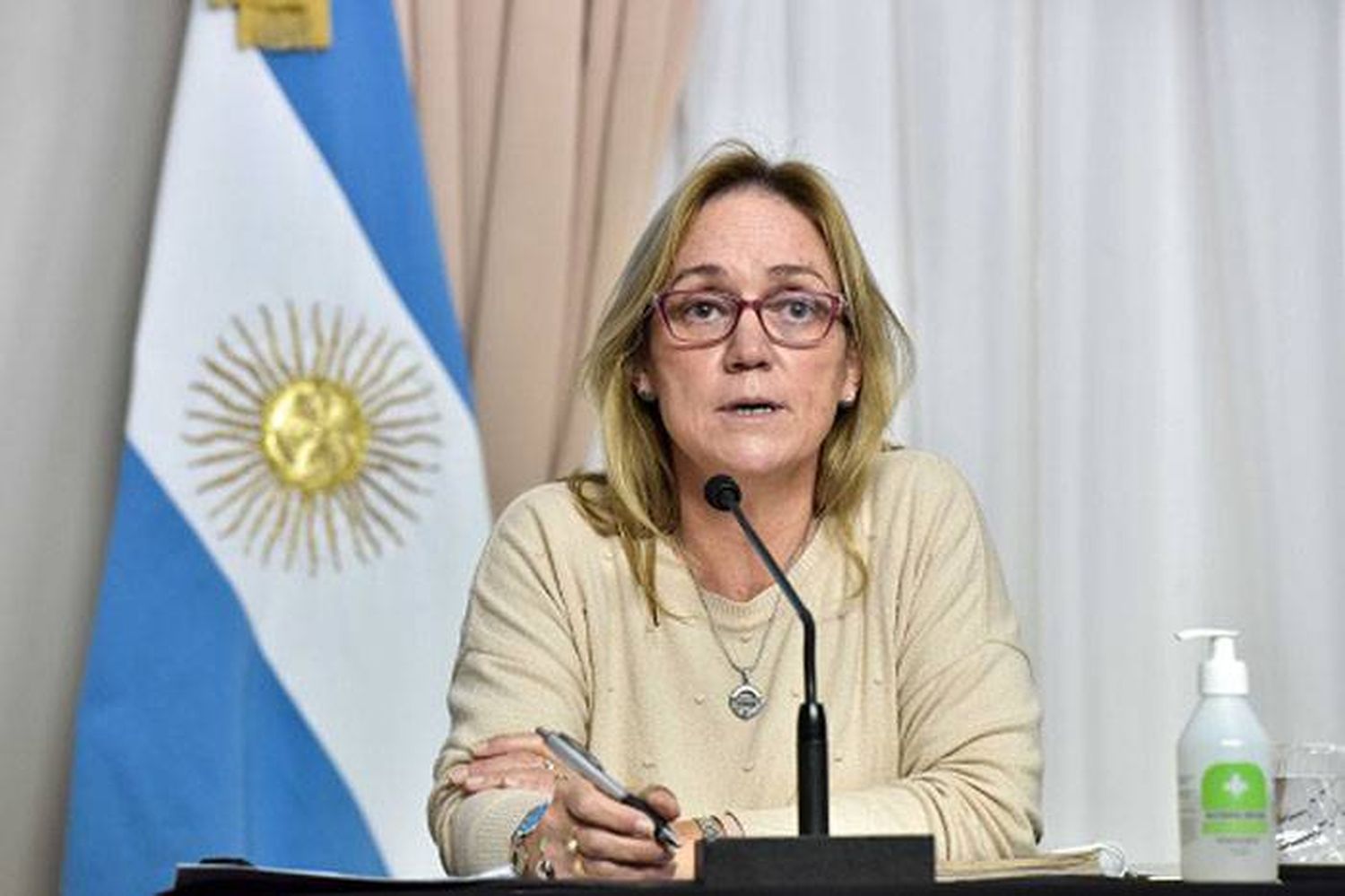 �SMuchas aperturas han sido  prematuras⬝, sostuvo la  Secretaria de Salud de la provincia